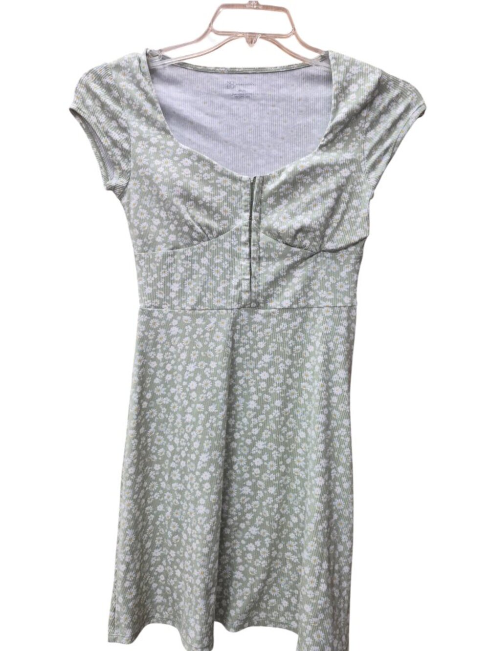 No Boundaries Green Daisy Print Dress. Size XS/ 1